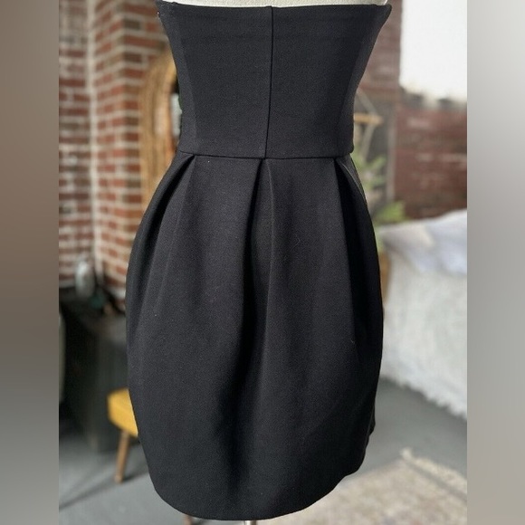 Aritzia Wilfred Strapless Fitted Black Mini Dress with Pockets - Picture 6 of 7